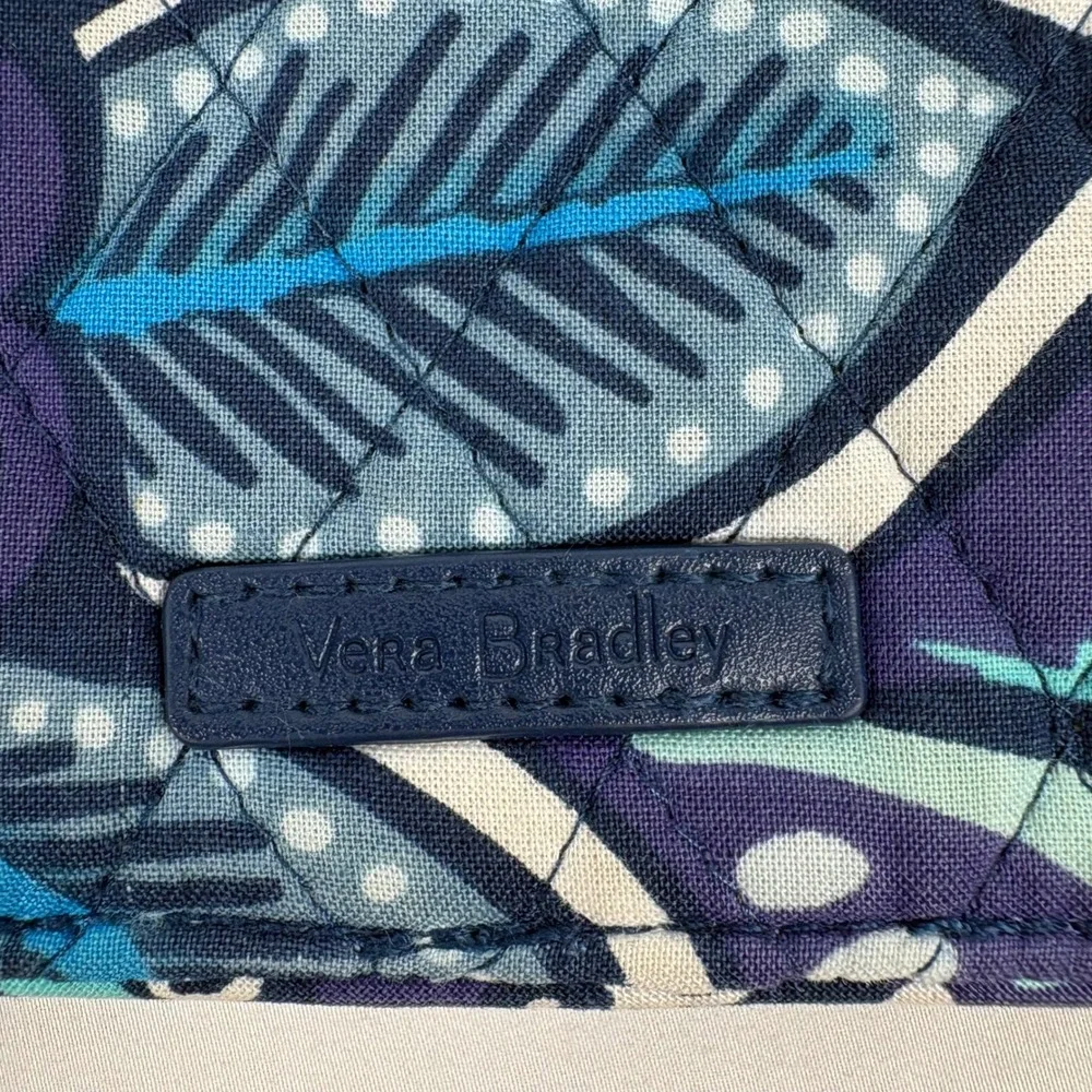 Vera Bradley Wallet Key Chain Blue Island Medallion RFID Quilted Floral Boho - Picture 2 of 8